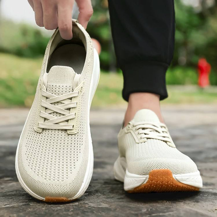 Orthizen Comfort 2.0 Beige on foot, flexible sole shown