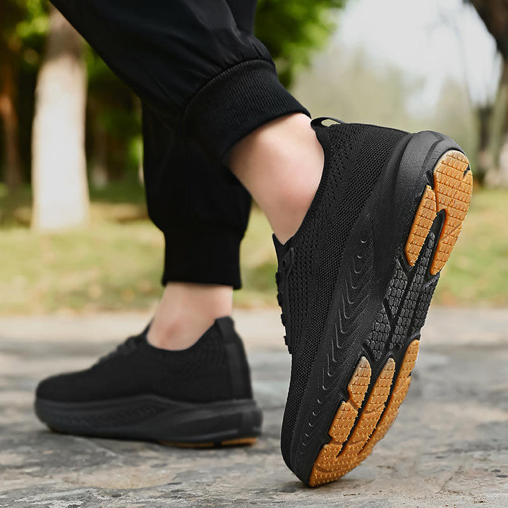 Orthizen Comfort 2.0 Black pair displayed on shelf