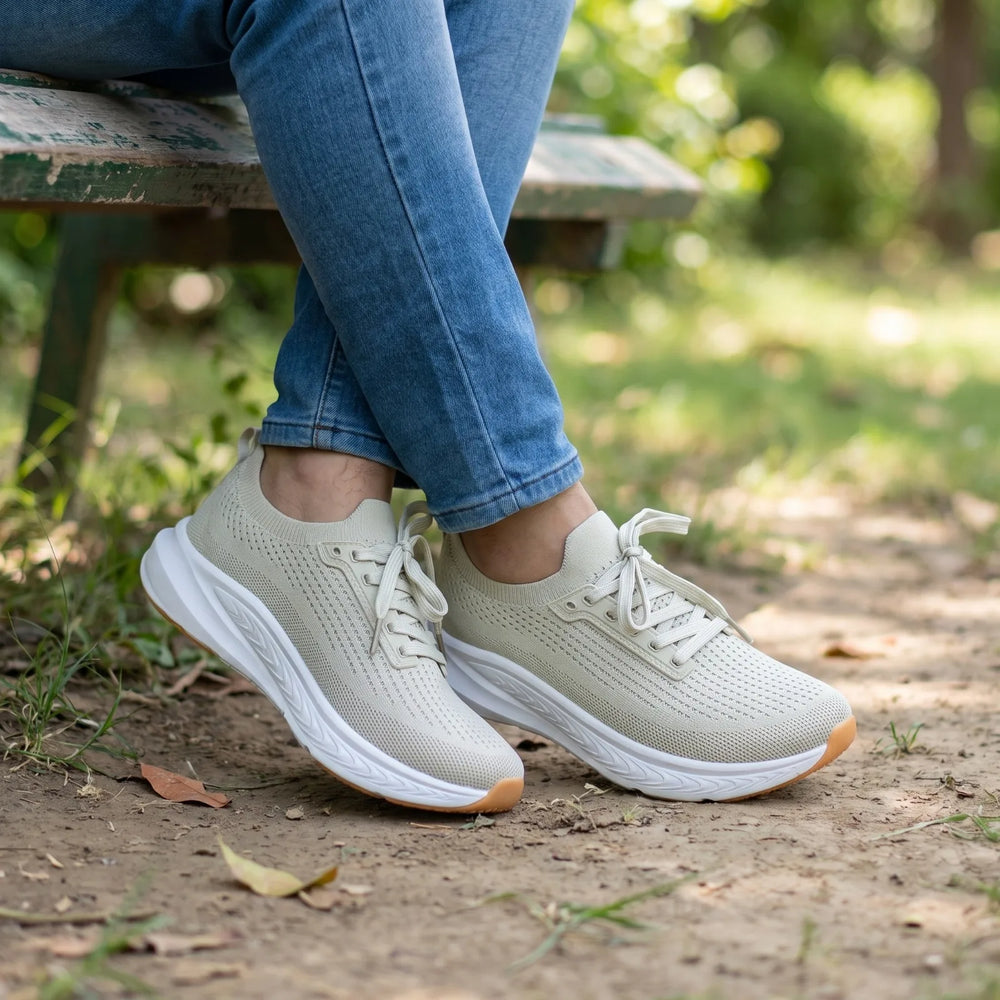 Orthizen Comfort 2.0 in Beige worn outdoors